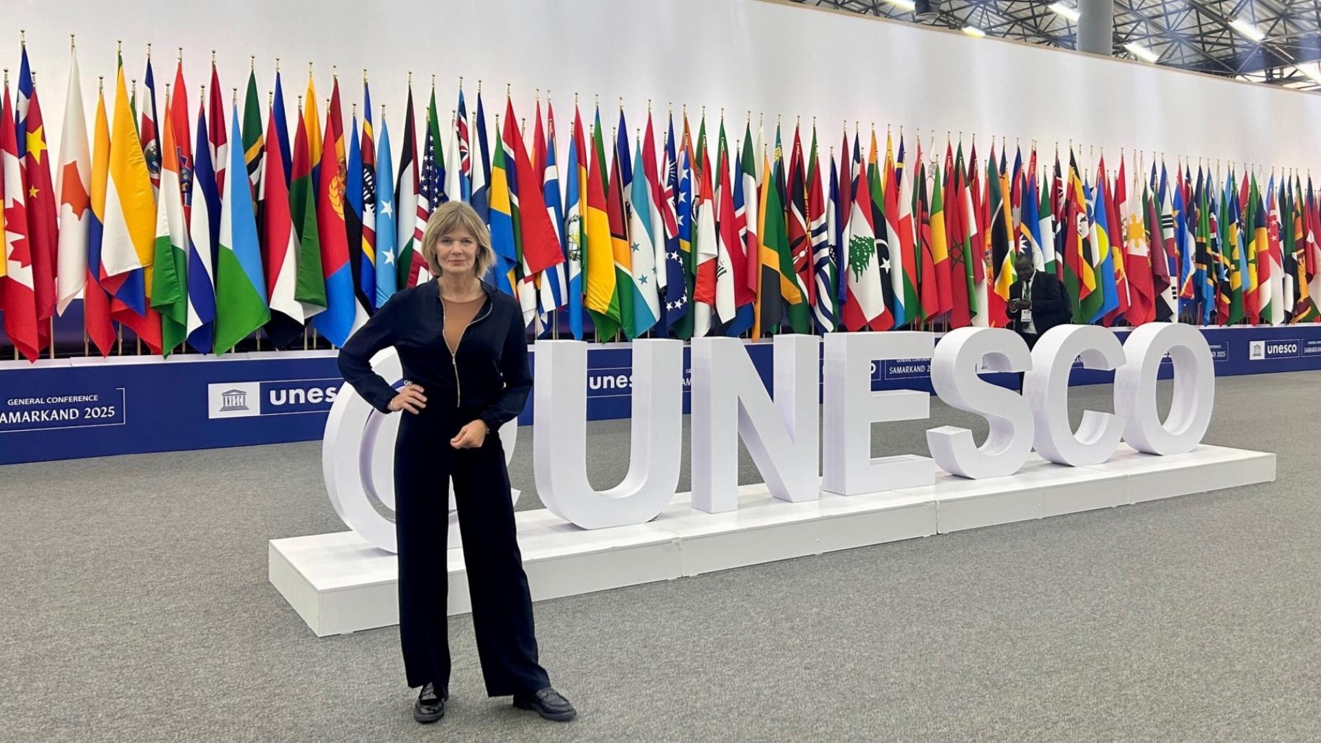 Journalistförbundets vice ordförande Anna Herdenstam på plats i Samarkand.