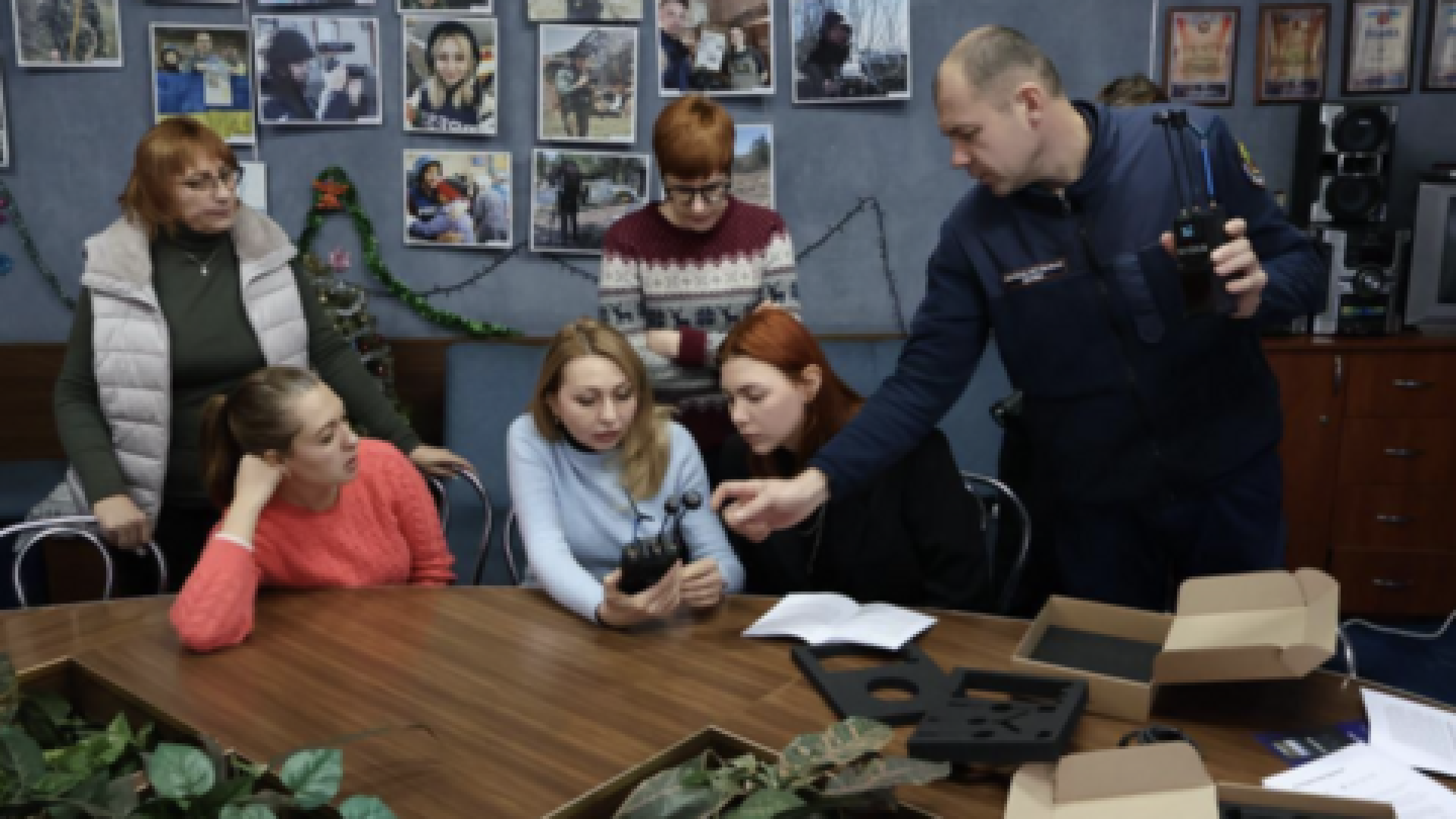 Drönarutbildning på solidariotetscentrum i Ukraina