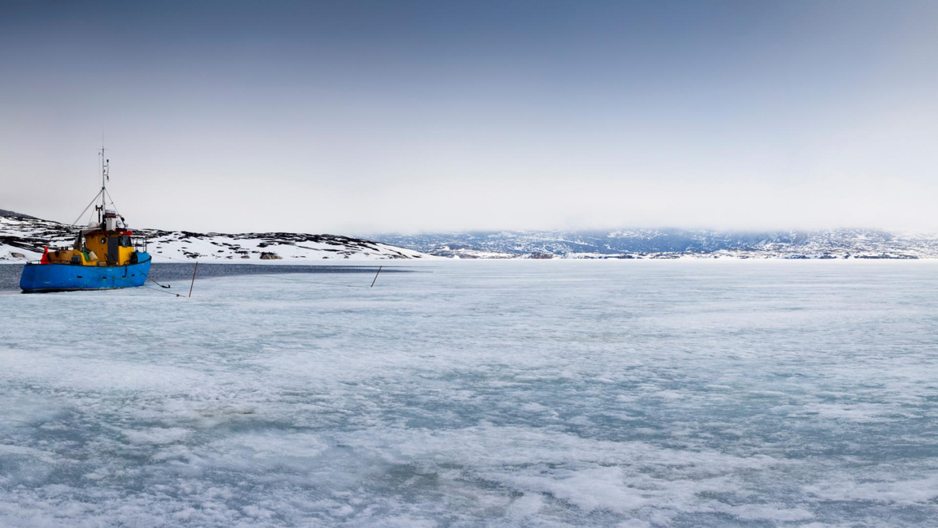 Fiskebåt utanför Grönland